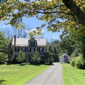1850 Antique Home - remodeled and perfect for filming