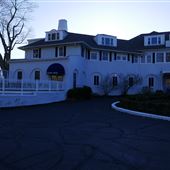 Lighthouse Inn
