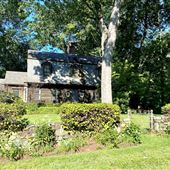 Trumbull Dutch Gambrel