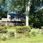 Trumbull Dutch Gambrel