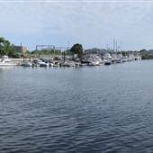 Captain Scott's Lobster Dock- Resturant & Marina