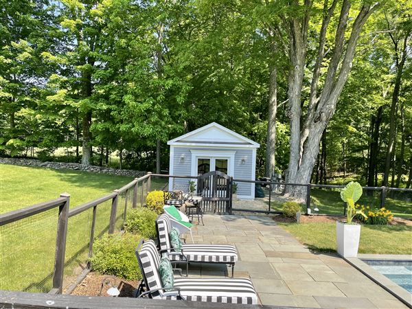Skyfall Manor Bridgewater