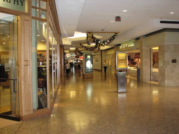 Westfarms Mall