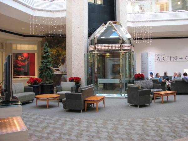 Westfarms Mall